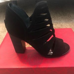 Carlson Santana black suede heels
